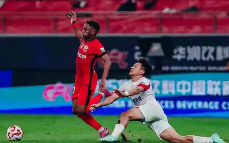 湖北德比武汉三镇失利，邓卓翔肺腑之言感动球迷